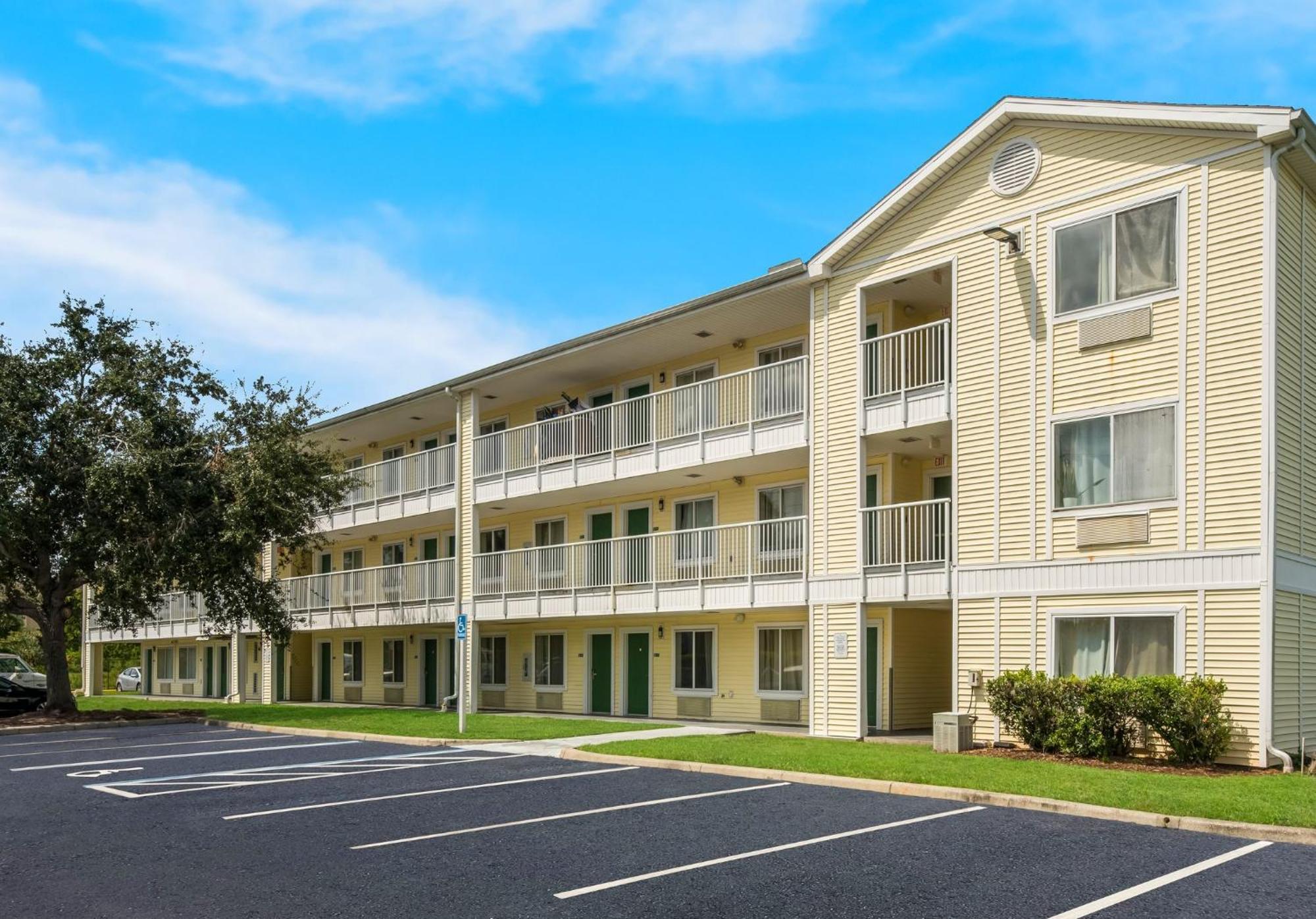 Hometowne Studios By Red Roof Orlando - Ucf Area Alafaya Exterior foto