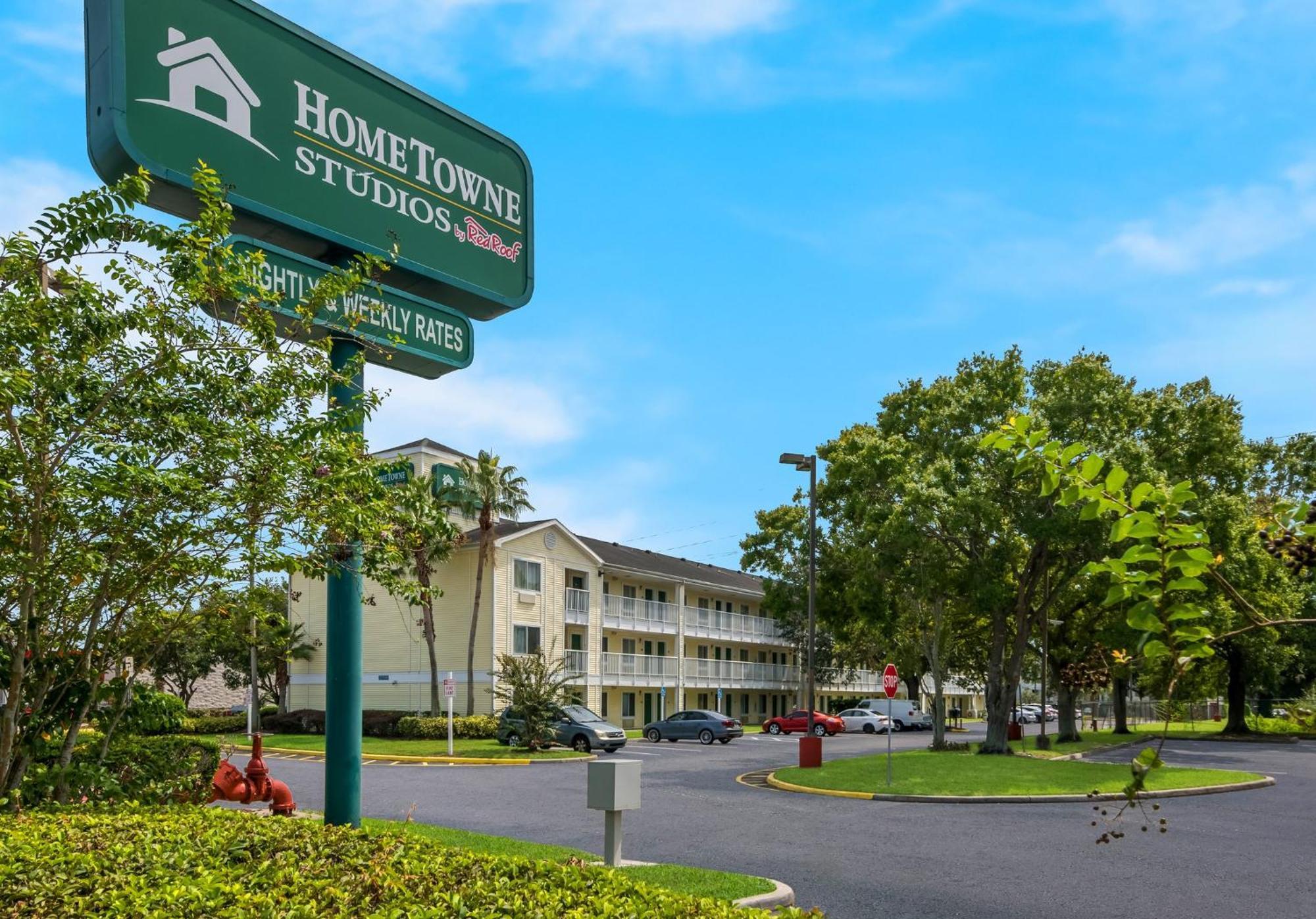 Hometowne Studios By Red Roof Orlando - Ucf Area Alafaya Exterior foto